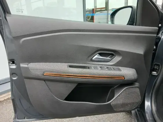 DACIA SANDERO III - voiture d'occasion - Photo 17