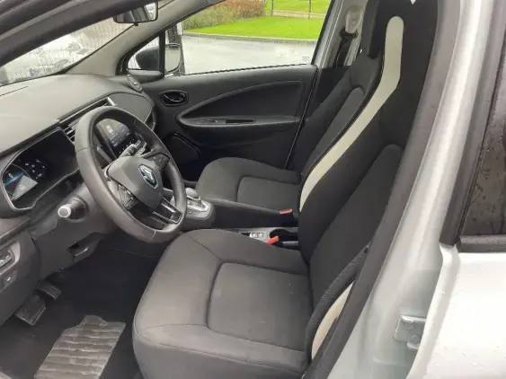 RENAULT ZOE - voiture d'occasion - Photo 18