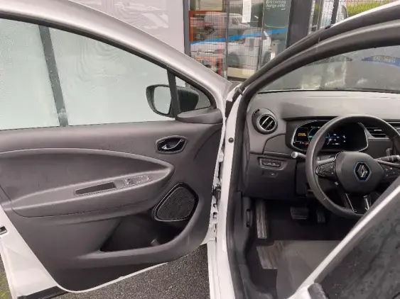RENAULT ZOE - voiture d'occasion - Photo 19