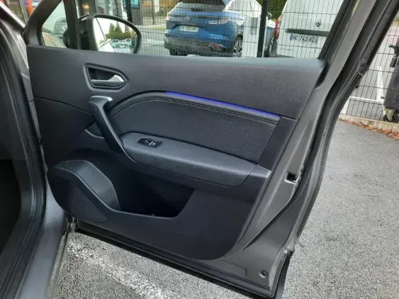 RENAULT CAPTUR II - voiture d'occasion - Photo 18