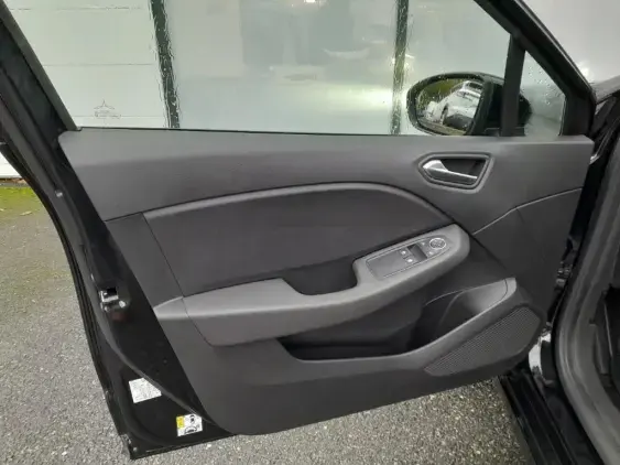 RENAULT CLIO V - voiture d'occasion - Photo 17