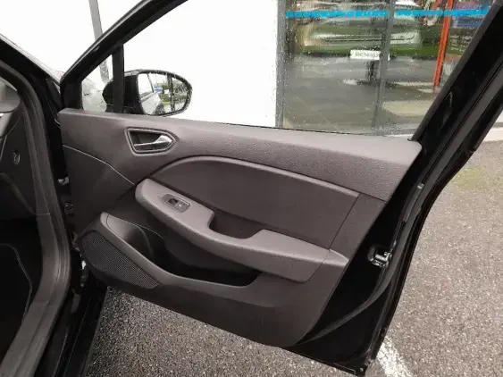 RENAULT CLIO V - voiture d'occasion - Photo 18