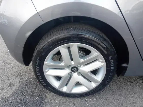 RENAULT CLIO V - voiture d'occasion - Photo 24