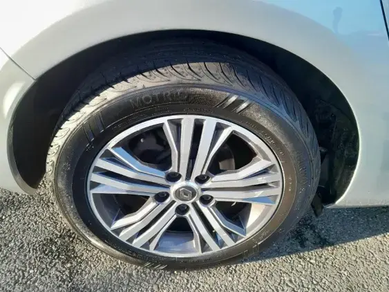 RENAULT MEGANE ESTATE IV - voiture d'occasion - Photo 22