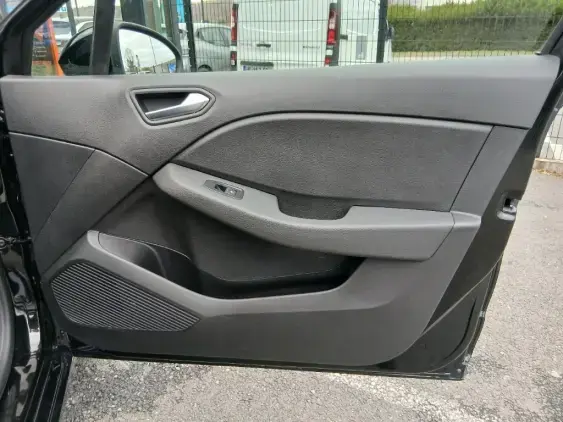 RENAULT CLIO V - voiture d'occasion - Photo 18