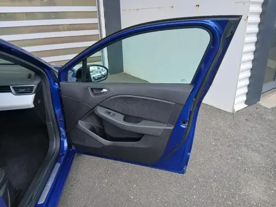 RENAULT CLIO V - voiture d'occasion - Photo 20