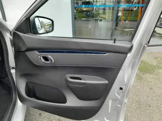 DACIA SPRING - voiture d'occasion - Photo 18