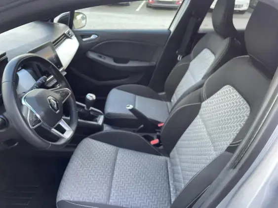 RENAULT CLIO V - voiture d'occasion - Photo 18