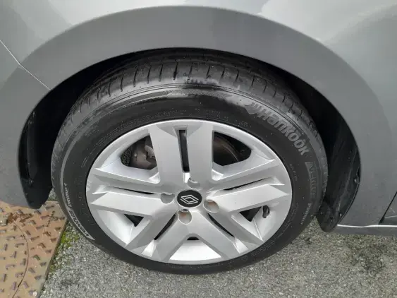 RENAULT CLIO V - voiture d'occasion - Photo 20