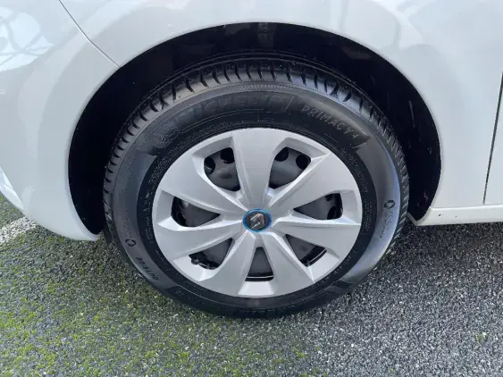 RENAULT ZOE - voiture d'occasion - Photo 23