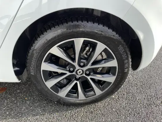 RENAULT CLIO V - voiture d'occasion - Photo 24