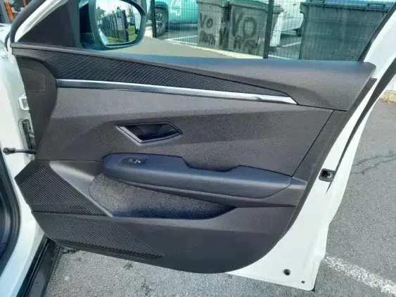 RENAULT MEGANE V - voiture d'occasion - Photo 18