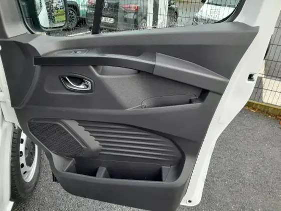 RENAULT TRAFIC FG III - voiture d'occasion - Photo 18