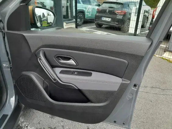 DACIA DUSTER II - voiture d'occasion - Photo 18