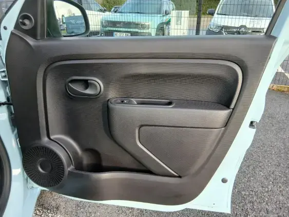 RENAULT TWINGO III - voiture d'occasion - Photo 18