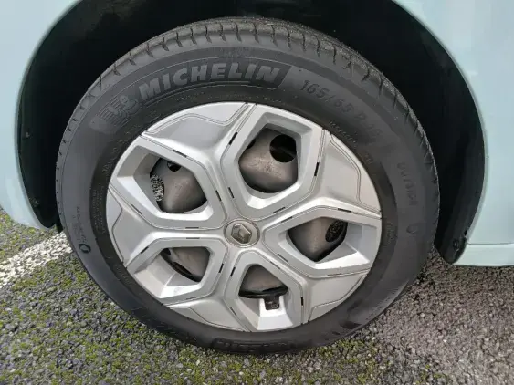 RENAULT TWINGO III - voiture d'occasion - Photo 20