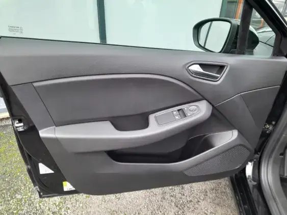 RENAULT CLIO V - voiture d'occasion - Photo 17