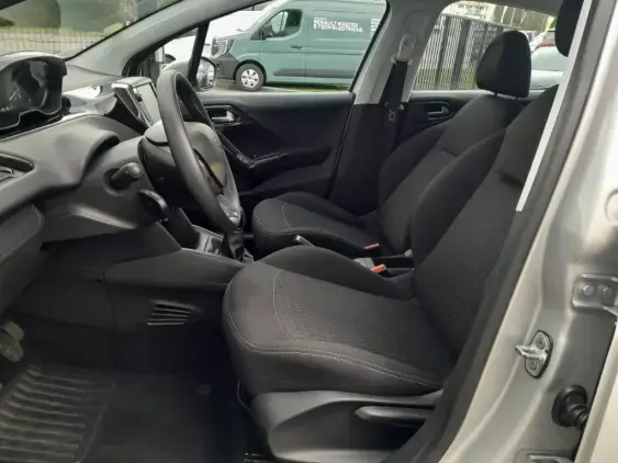 PEUGEOT 208 - voiture d'occasion - Photo 16