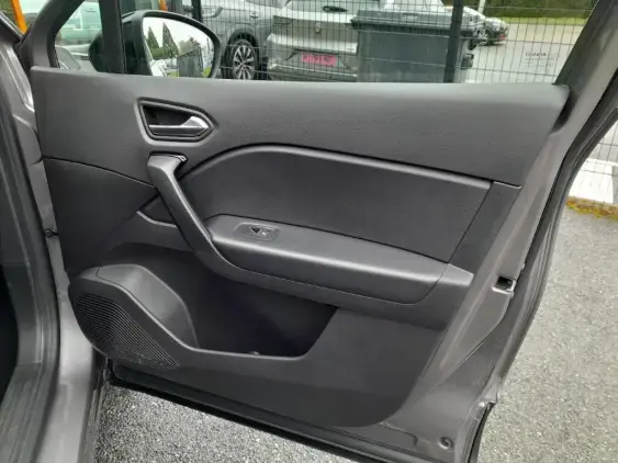 RENAULT CAPTUR II - voiture d'occasion - Photo 18