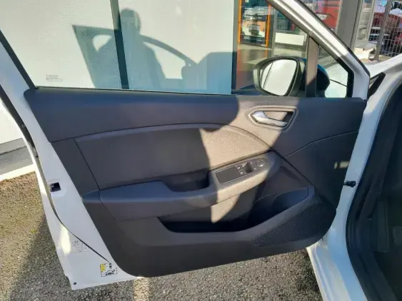 RENAULT CLIO V - voiture d'occasion - Photo 17