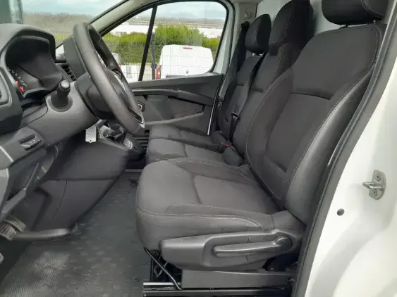 RENAULT TRAFIC FG III - voiture d'occasion - Photo 16