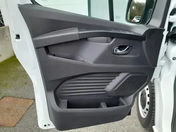 RENAULT TRAFIC FG III - voiture d'occasion - Photo 17