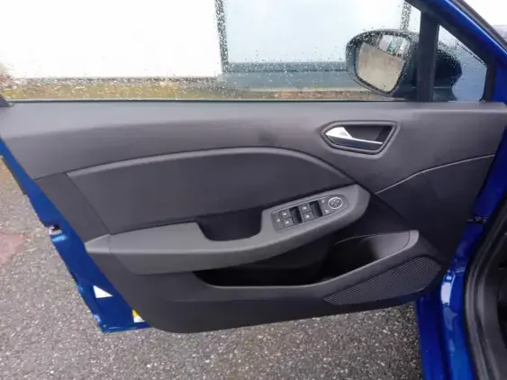 RENAULT CLIO V - voiture d'occasion - Photo 18