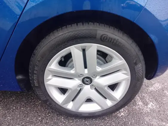 RENAULT CLIO V - voiture d'occasion - Photo 22