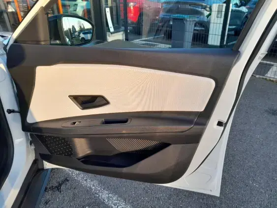 RENAULT 5 III - voiture d'occasion - Photo 17