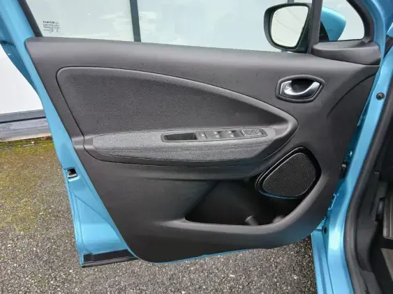 RENAULT ZOE - voiture d'occasion - Photo 17