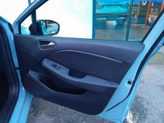 RENAULT CLIO V - voiture d'occasion - Photo 18