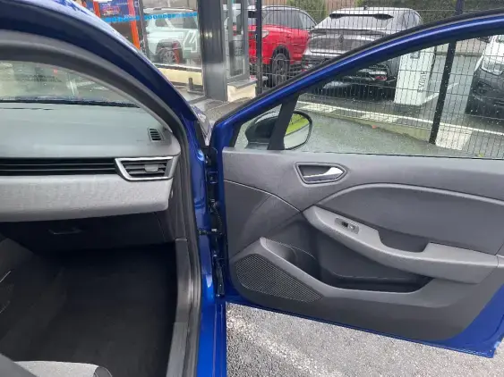 RENAULT CLIO V - voiture d'occasion - Photo 20