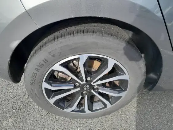 RENAULT CLIO V - voiture d'occasion - Photo 22