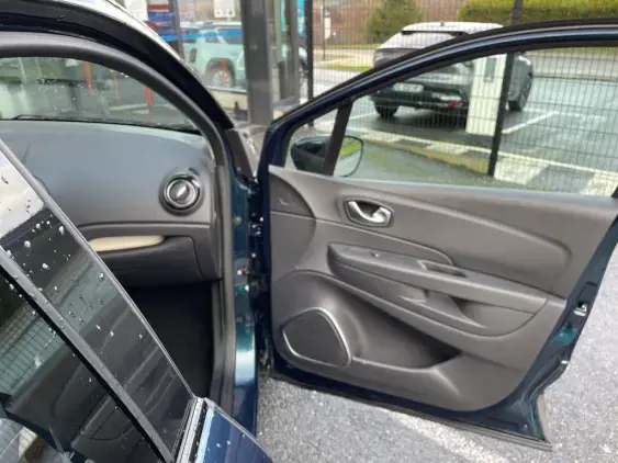 RENAULT CAPTUR - voiture d'occasion - Photo 20