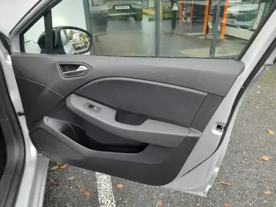 RENAULT CLIO V - voiture d'occasion - Photo 18