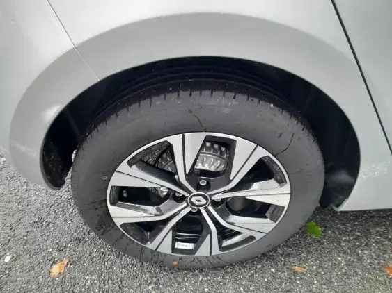 RENAULT CLIO V - voiture d'occasion - Photo 22