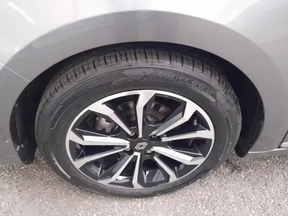 RENAULT CLIO V - voiture d'occasion - Photo 20