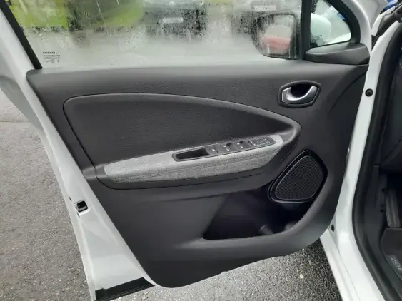 RENAULT ZOE - voiture d'occasion - Photo 17