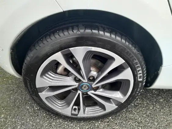 RENAULT ZOE - voiture d'occasion - Photo 22