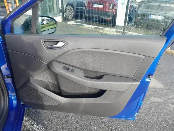 RENAULT CLIO V - voiture d'occasion - Photo 18