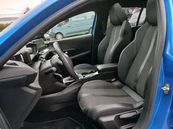 PEUGEOT 208 BUSINESS R II - voiture d'occasion - Photo 16