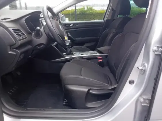 RENAULT MEGANE IV - voiture d'occasion - Photo 17