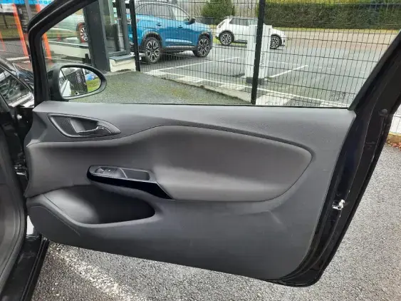 OPEL CORSA E - voiture d'occasion - Photo 18