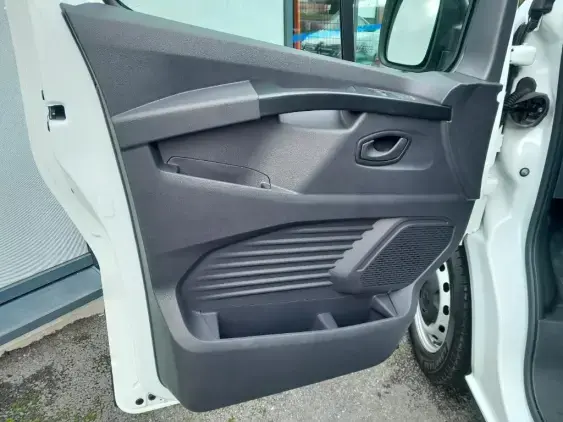 RENAULT TRAFIC FG III - voiture d'occasion - Photo 17