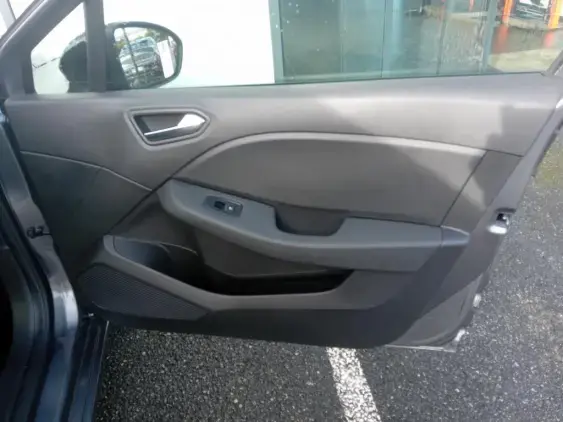 RENAULT CLIO V - voiture d'occasion - Photo 18