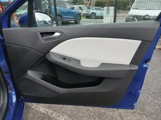 RENAULT CLIO V - voiture d'occasion - Photo 18