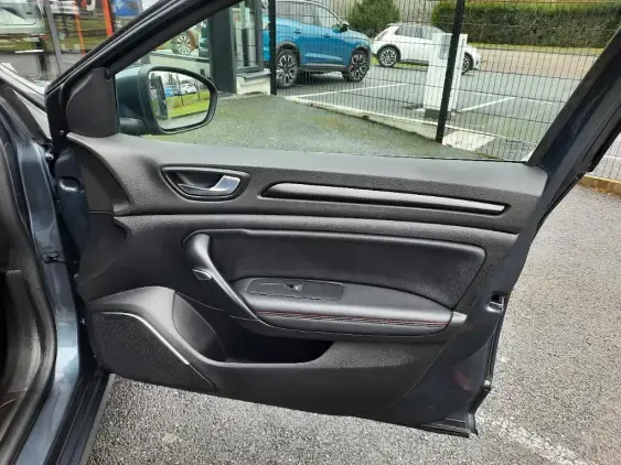 RENAULT MEGANE IV - voiture d'occasion - Photo 18