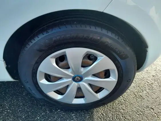RENAULT ZOE - voiture d'occasion - Photo 21