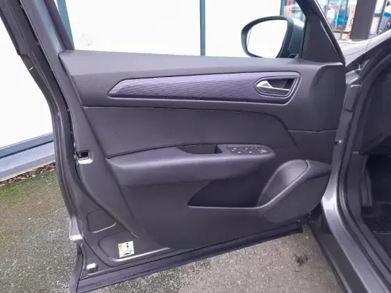 RENAULT ARKANA - voiture d'occasion - Photo 17