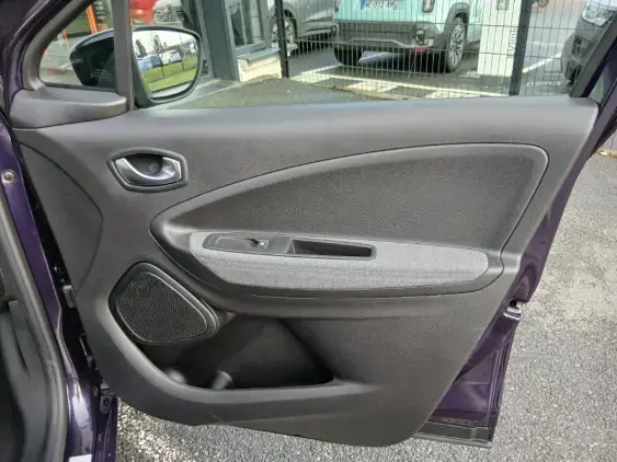 RENAULT ZOE - voiture d'occasion - Photo 18